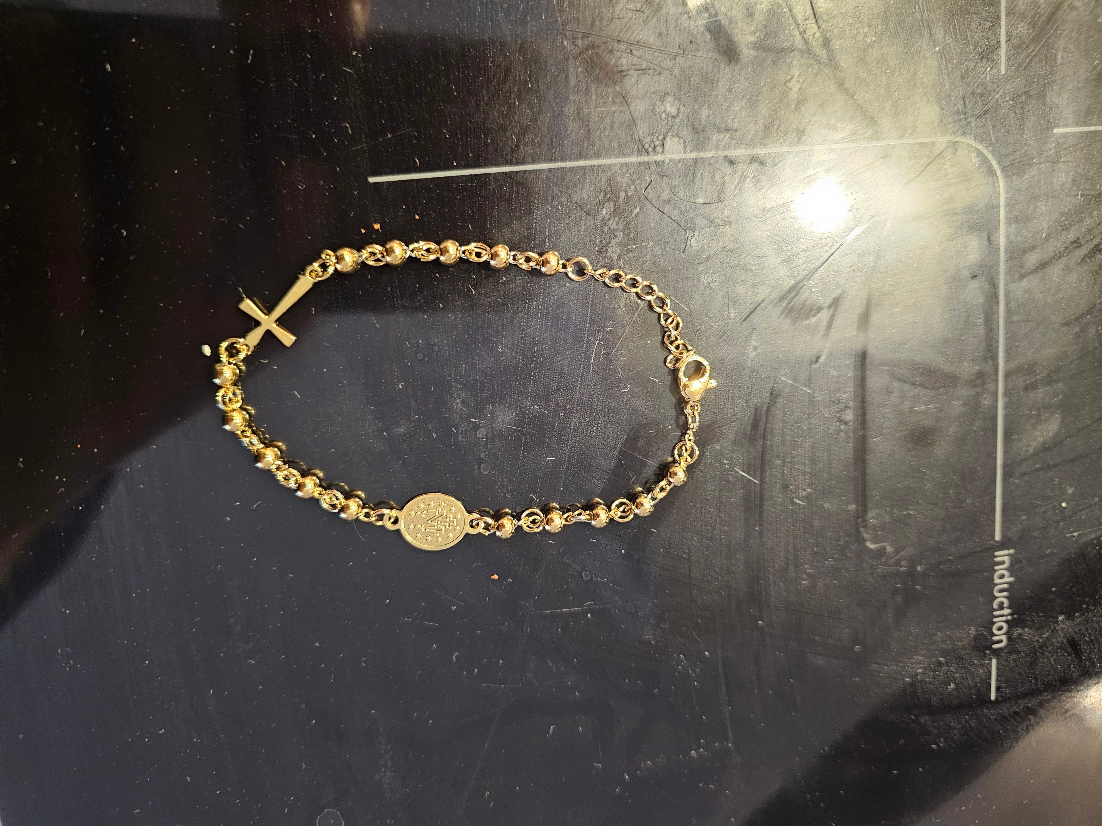 Armand med kors